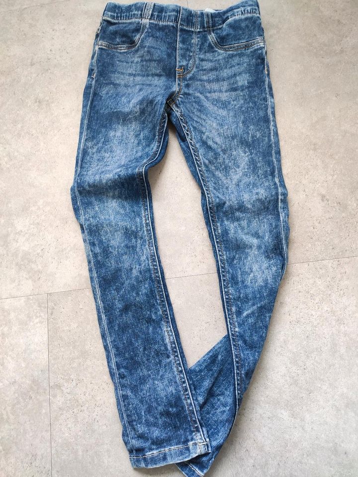 Schöne enge Jeans/Jeggings H&M 116 in Twistringen