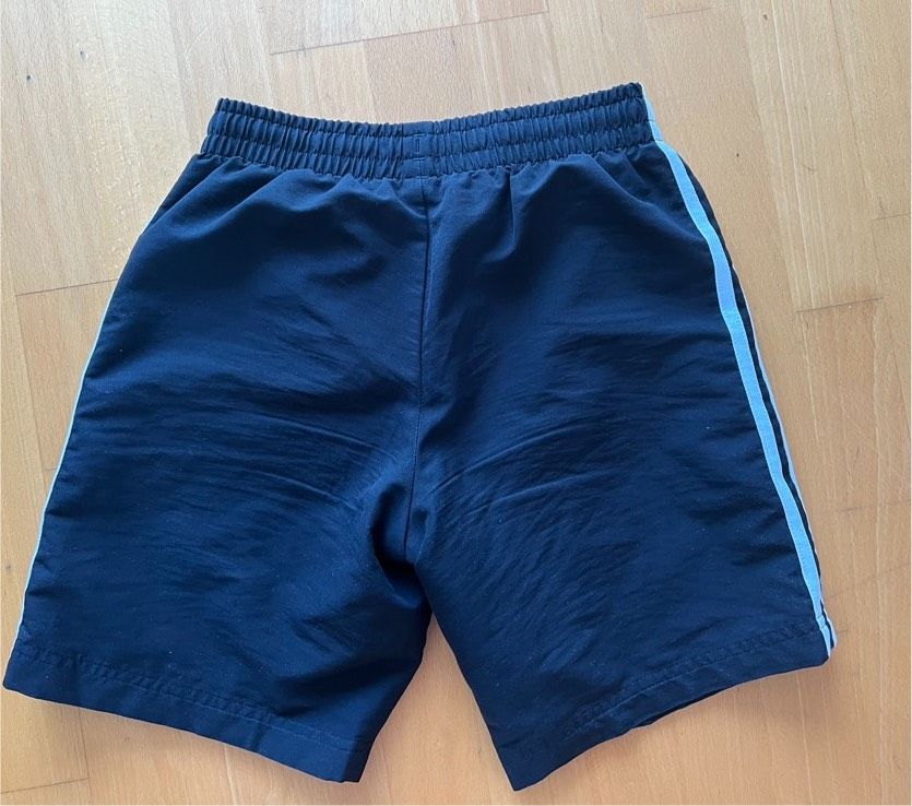 Adidas Shorts kurze Hose Sporthose Größe 140 in Mainz