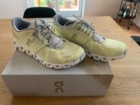 ON RUNNING Cloud 5 Laufschuh hay/frost Gr. 10/42 Hessen - Hanau Vorschau