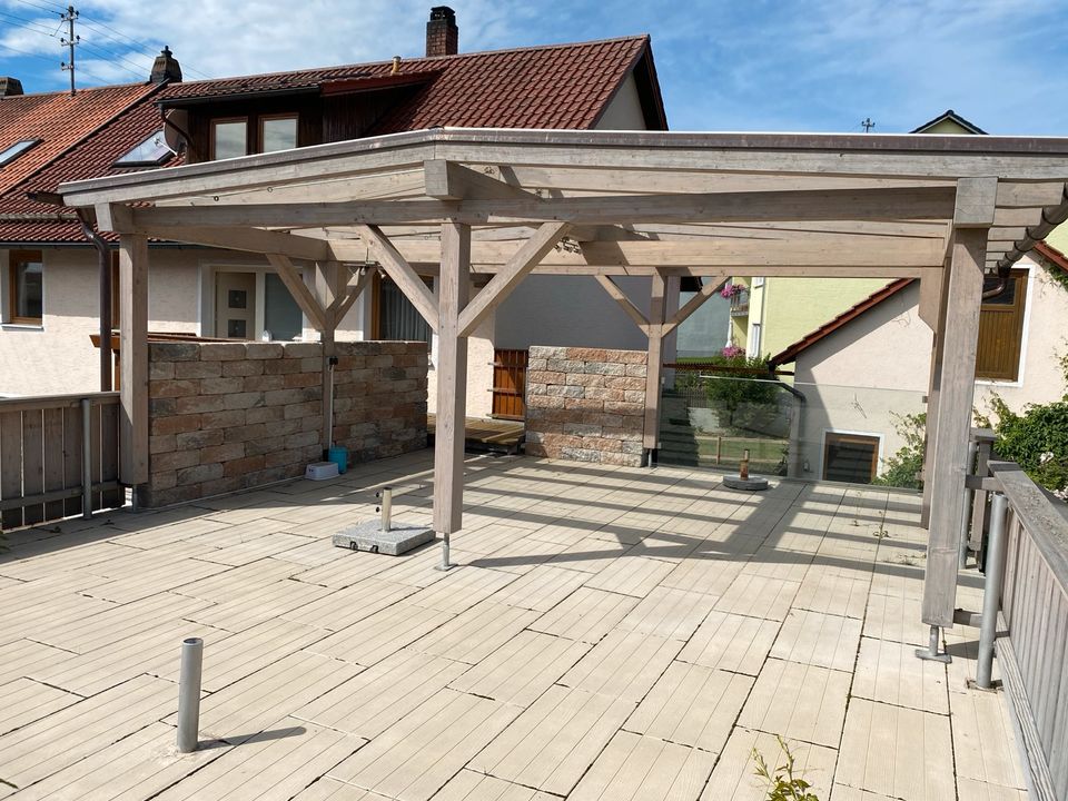 Mehrfamilienhaus mit Dachterrasse und Garten / Mietwohnung in Vohenstrauß