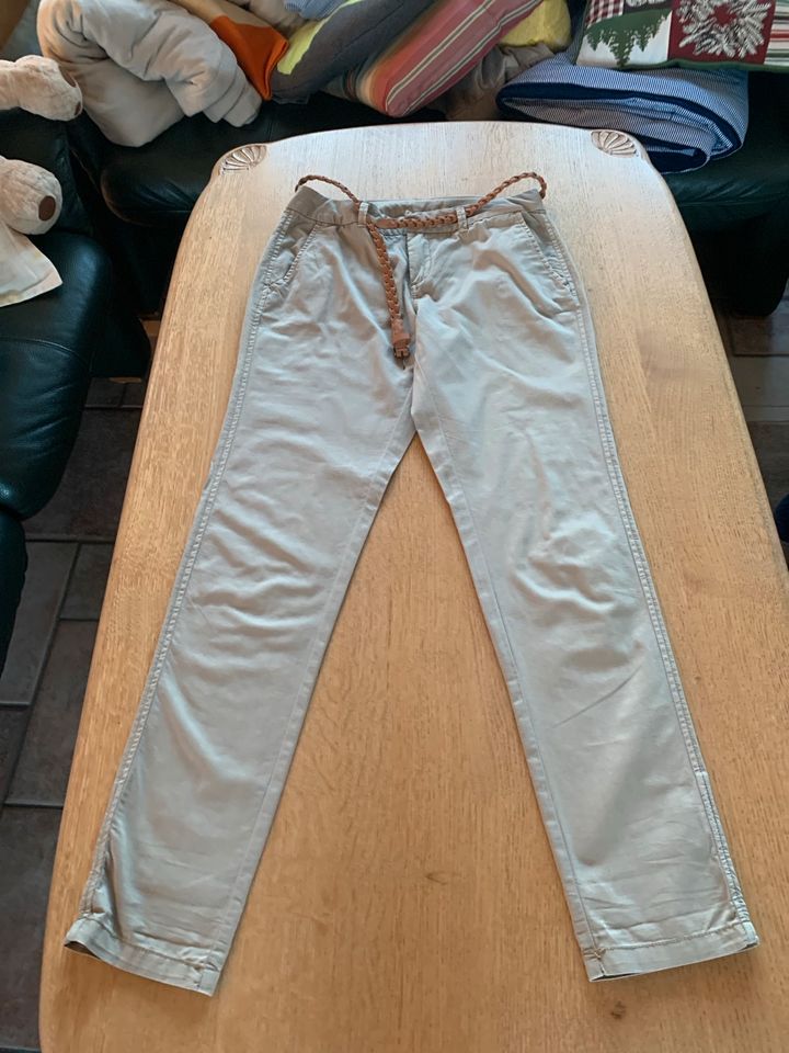 Schicke Chino Hose in Gr. XS/32 von Vero Mode beige in Issum