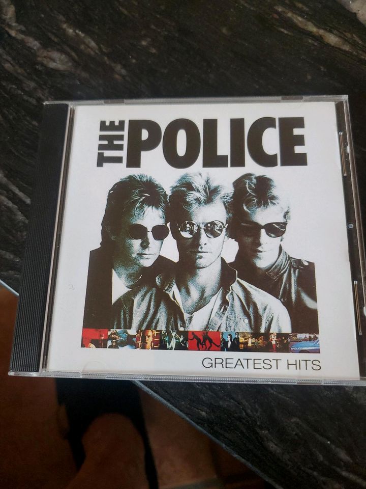 CD Police greatest hits in Fürth