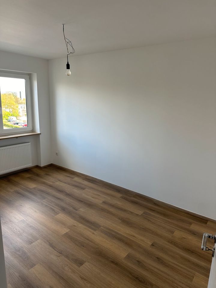 Saniere 3 Zimmer Wohnung in Regensburg in Regensburg