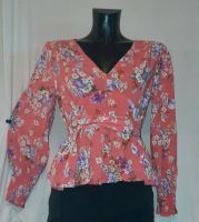 Amisu Bluse, Grundfarbe rot, Blumenprint Nordrhein-Westfalen - Leverkusen Vorschau