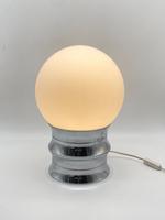 SPACE AGE TISCHLAMPE NARVA OPALGLAS KUGEL LAMPE CHROM DDR 70ER Berlin - Charlottenburg Vorschau