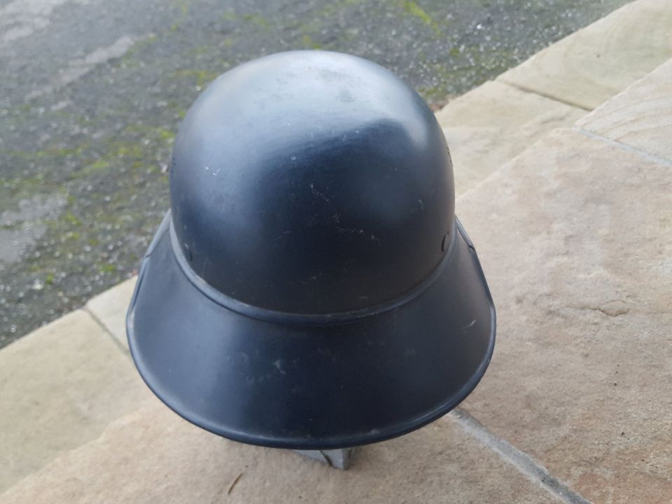 Ziviler Stahlhelm Luftschutzhelm Gladiatorhelm 1940er Jahre Helm in Iserlohn