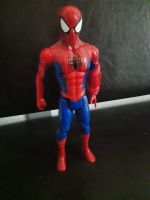 Marvel Spiderman Figur 30 cm, Hasbro 2013 Hessen - Gelnhausen Vorschau