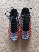 Nike TN'S  rot,schwarz,lila Bayern - Neuendettelsau Vorschau