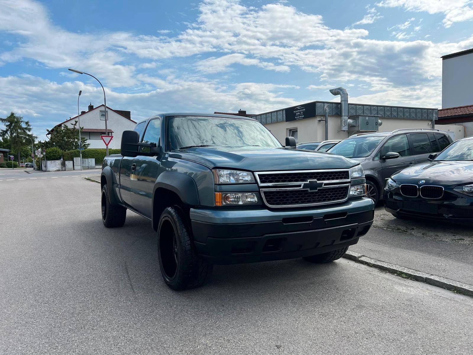Abbildung des Autos Chevrolet Silverado 5.3 …