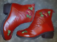 Warm gefütterte Lederstiefel, Echt Leder, rot m. Blumen-Stickerei Niedersachsen - Isenbüttel Vorschau