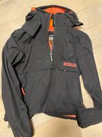 Superdry Windbreaker XS, schwarz mit neon Orange-rot Wuppertal - Vohwinkel Vorschau