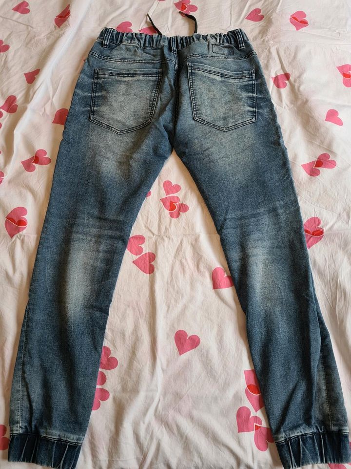 Männer Jeanshose W32 in Magdeburg