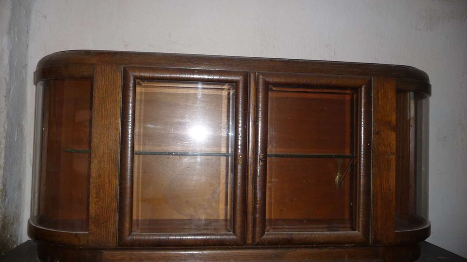 Büfett Schrank Vitrine 1933 Original in Nossen