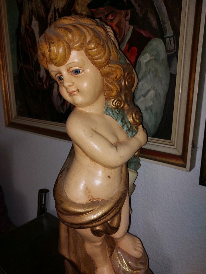 Schöne Alte Porzellan Keramik Figur Skulptur in Dresden