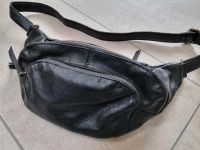 Sverre Gusti Leder Crossbody-Bag Bauchtasche, schwarz Niedersachsen - Harpstedt Vorschau