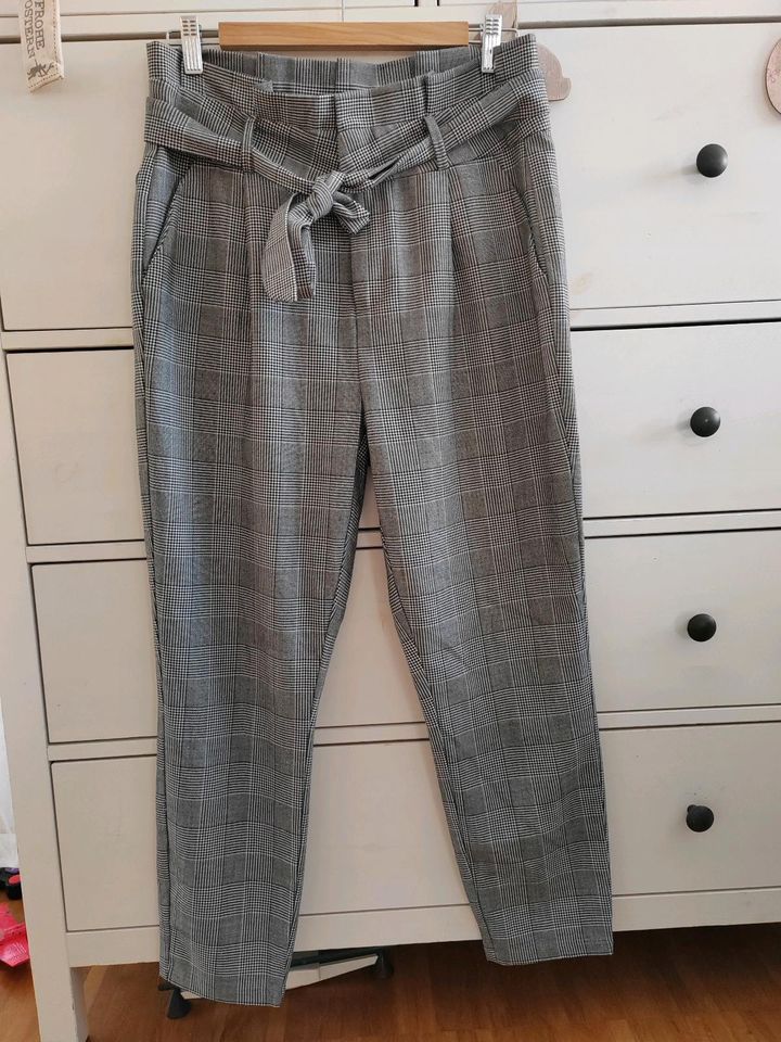 Vero moda Hose kariert Gr L 40 in Michelbach an der Bilz