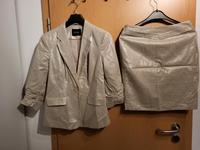 Kostüm, Blazer mit Rock, creme glitzer, Gr  38 Nordrhein-Westfalen - Lüdenscheid Vorschau