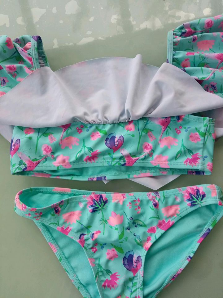 Bikini 170/176 mint mit Muster in Werlte 