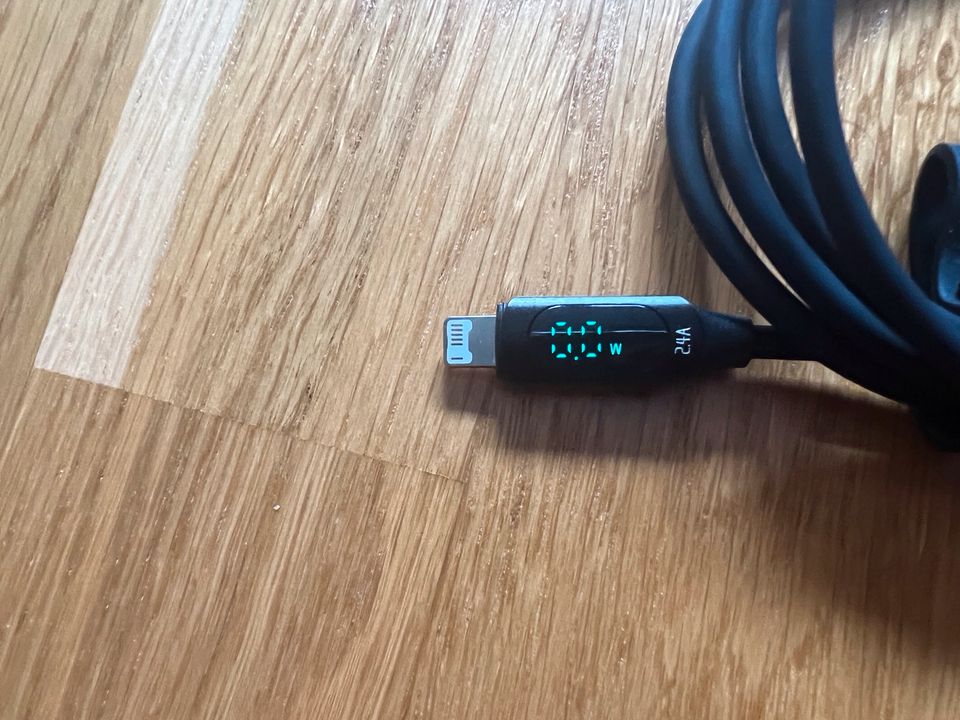 USB-C Silikon Ladekabel Lightning für iPhone/iPad mit Wattanzeige in Dietzenbach