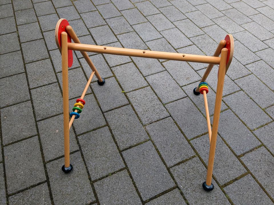 Spielebogen für Kleinkinder aus Holz in Brühl