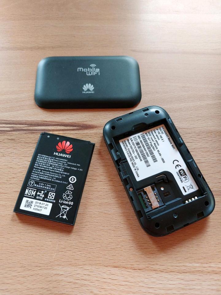 Huawei Mobile WLAN Router LTE E5573Cs in Insingen