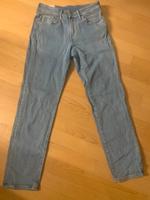 Jeans H&M, Regular Fit, Gr. 30/32 München - Schwanthalerhöhe Vorschau