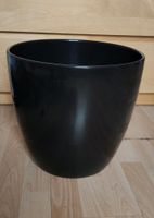 Schwarzer Blumentopf, Schwarz, Groß, Keramik, 30cm x 33cm x 22cm Nordrhein-Westfalen - Kevelaer Vorschau