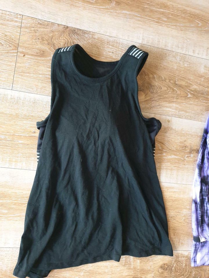 YOGA ♡ M 40 42 Top integrierter BH Sporttop Yogatop Oberteil in Mainz