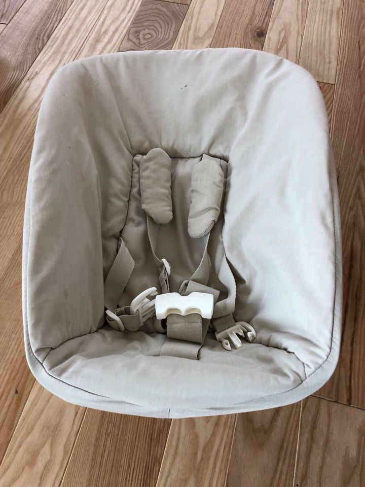 STOKKE Tripp Trapp Newborn Ausatz in Bergisch Gladbach