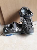 Sandalen geschlossen Gr 36 grau mit Klettverschluss. NEU! Nordrhein-Westfalen - Lemgo Vorschau