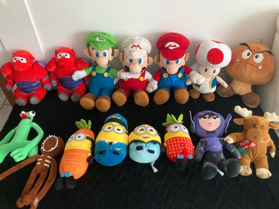 Super Mario Luigi Tood Goomba Plüsch Roblox Kuscheltier Stofftier in Köln