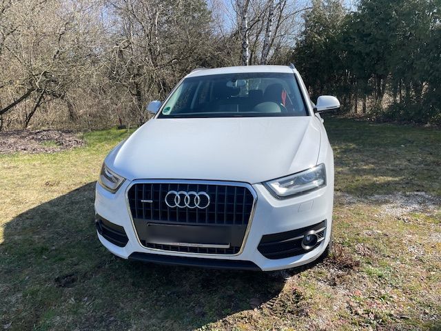 Audi Q3 TFSI 2,0 Automatik DSG Quattro Angebot!! in Neufahrn