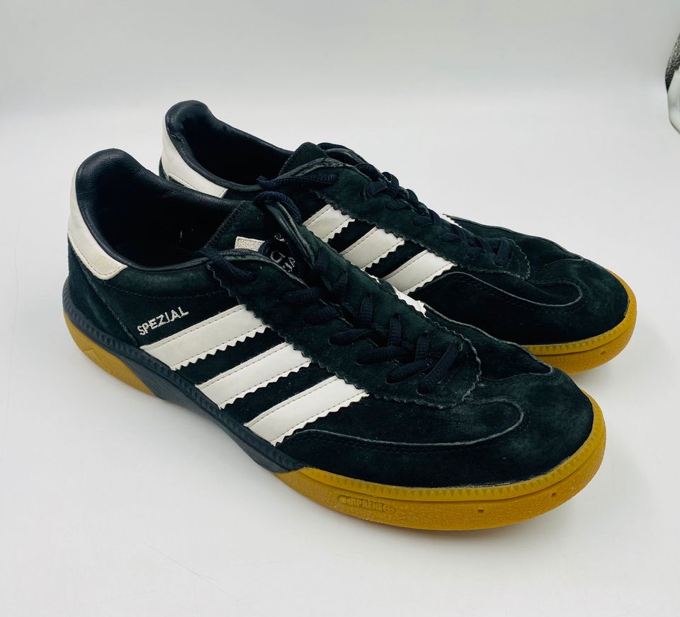 Adidas Handball Spezial Schuhe - Größe 42 in Hamburg