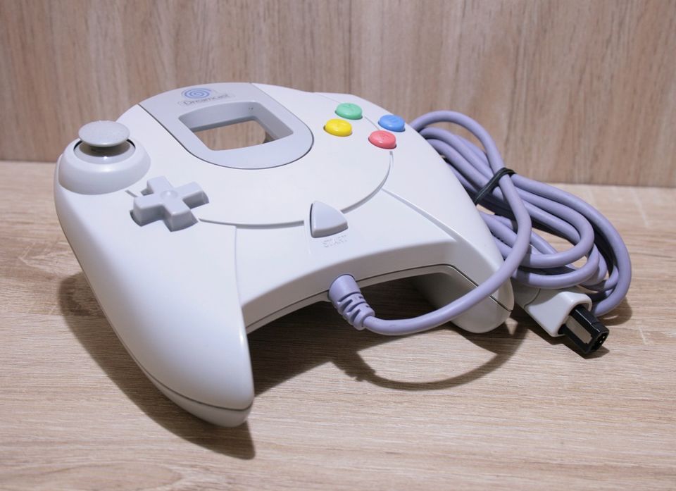 Sega - HKT-7700 Dreamcast Gamepad - Controller - Top-Zustand !!! in Berlin