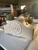 Henry & Tony - Antik Uhr Gehäuse Bandspender shabby chic Schleswig-Holstein - Westerau Vorschau