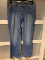 AJC Jeans mit leichtem Bootcut tolle verzierte Taschen Größe 46 h Hessen - Langen (Hessen) Vorschau