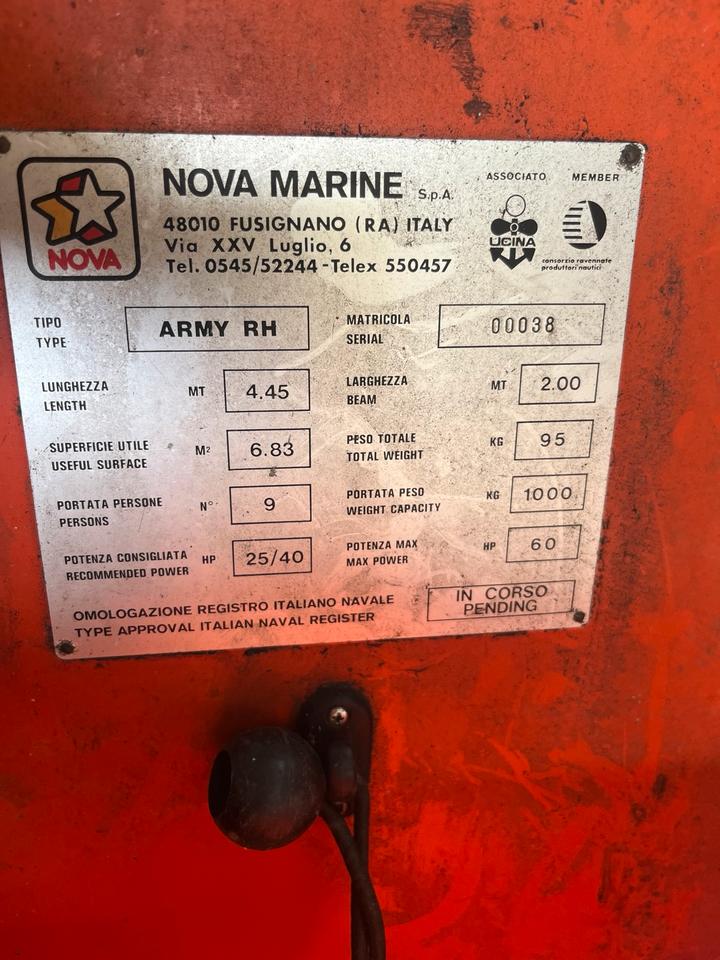 Festrumpf RIP Schlauchboot Novamarine in Rantrum