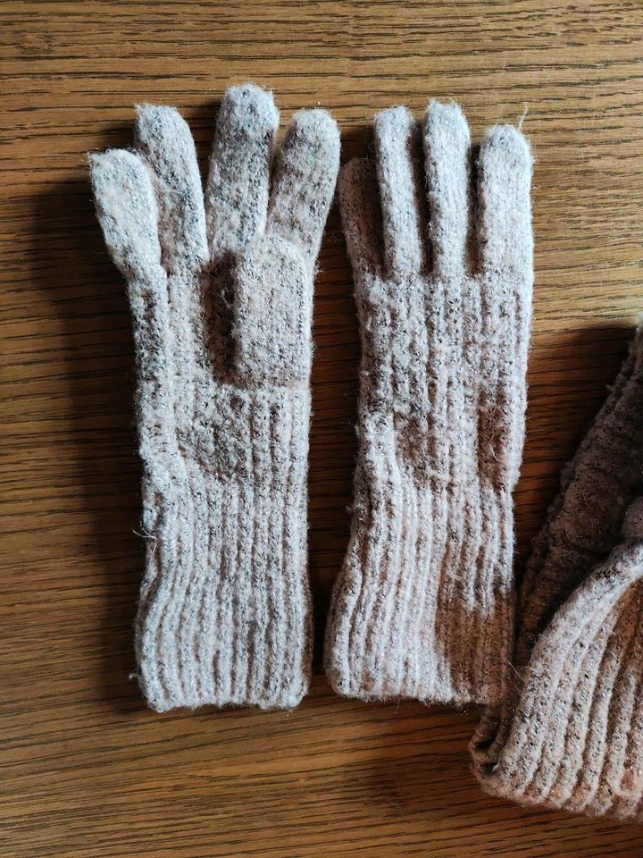 Mütze und Handschuhe Set in Quakenbrück