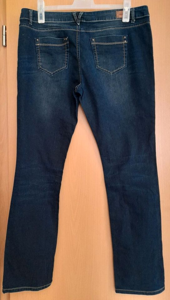 Jeans mit Stretchanteil/ Moment/ W46- L34 in Zella-Mehlis