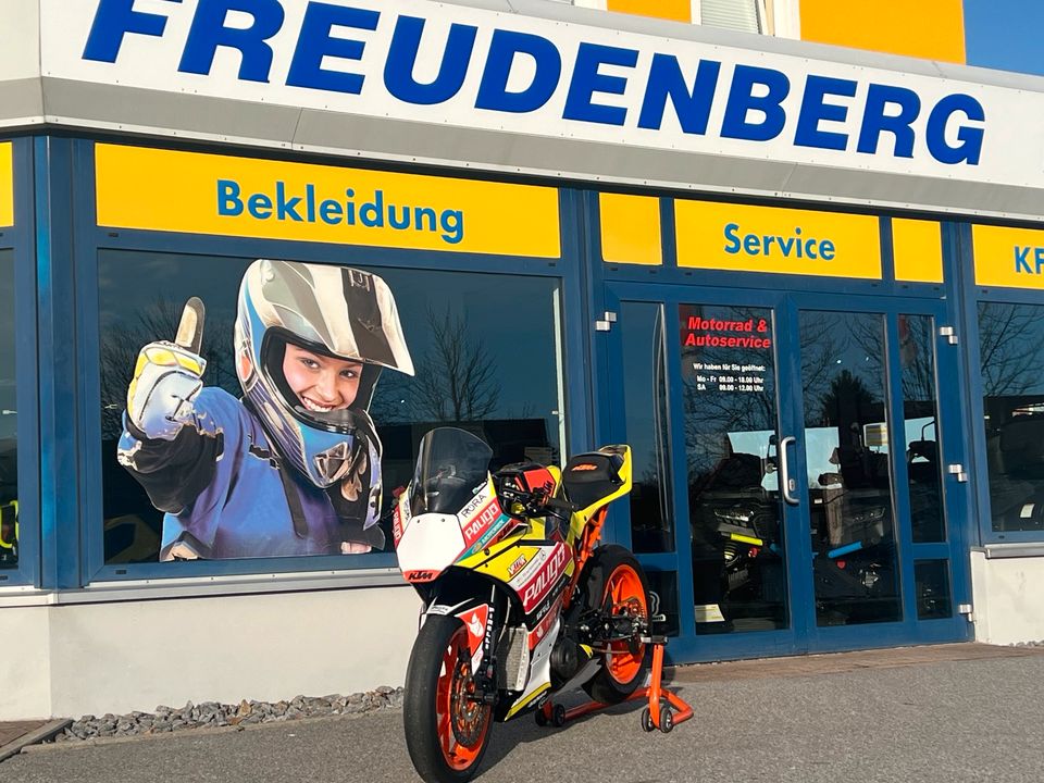 IDM SSP300, KTM RC 390R,Team-Freudenberg,Mectronik,WSSP300,Rennmotorrad,Supersport300,Rennmaschine in Bischofswerda