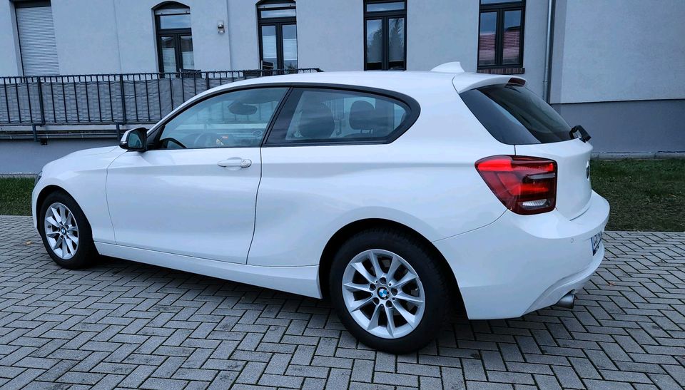 BMW 116i F21 TÜV NEU Bei DEKRA in Cottbus