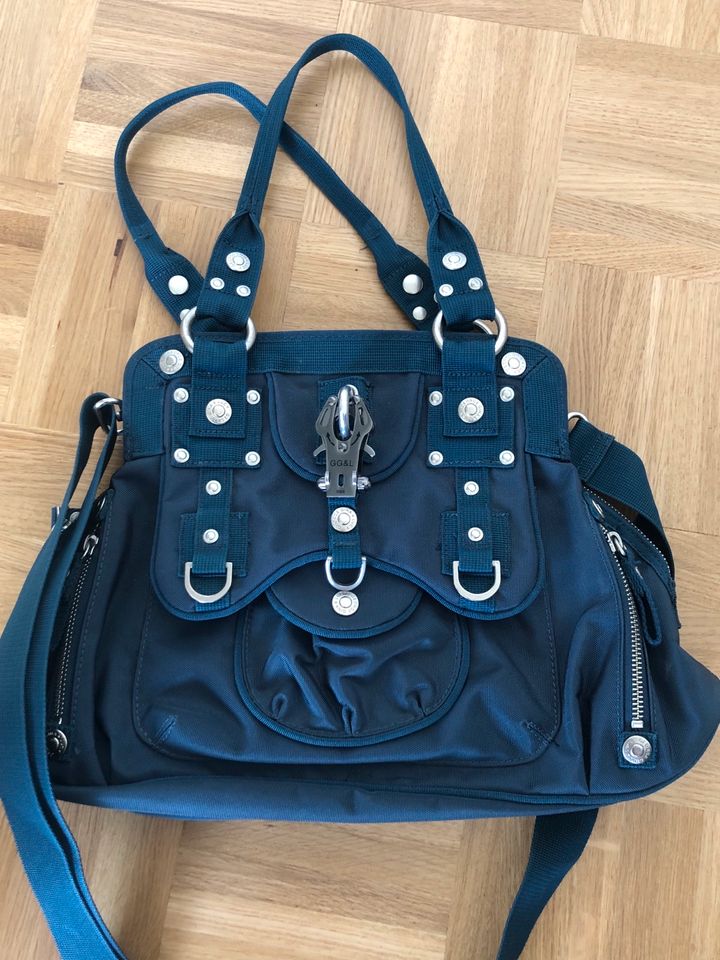 George Gina & Lucy Tasche - Turning Heads in blau in Krefeld