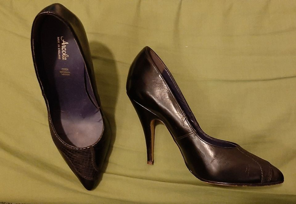 Damen Leder High Heels Schwarz Gr. 4 1/2 - getragen - in Berlin -  Charlottenburg | eBay Kleinanzeigen ist jetzt Kleinanzeigen