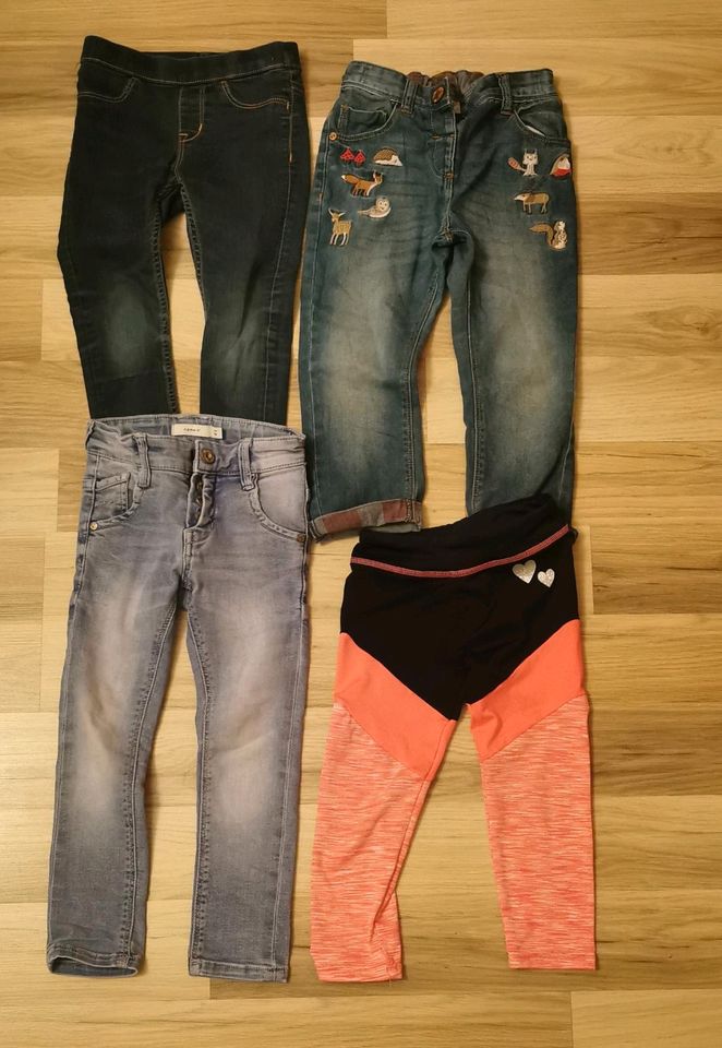 Hosen Jeans Sport-Leggins 98 104, next, Mädchen Jungen in Neuss