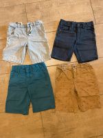 4 kurze Hosen 122 Chino Jeans Shorts kurz Sachsen - Chemnitz Vorschau