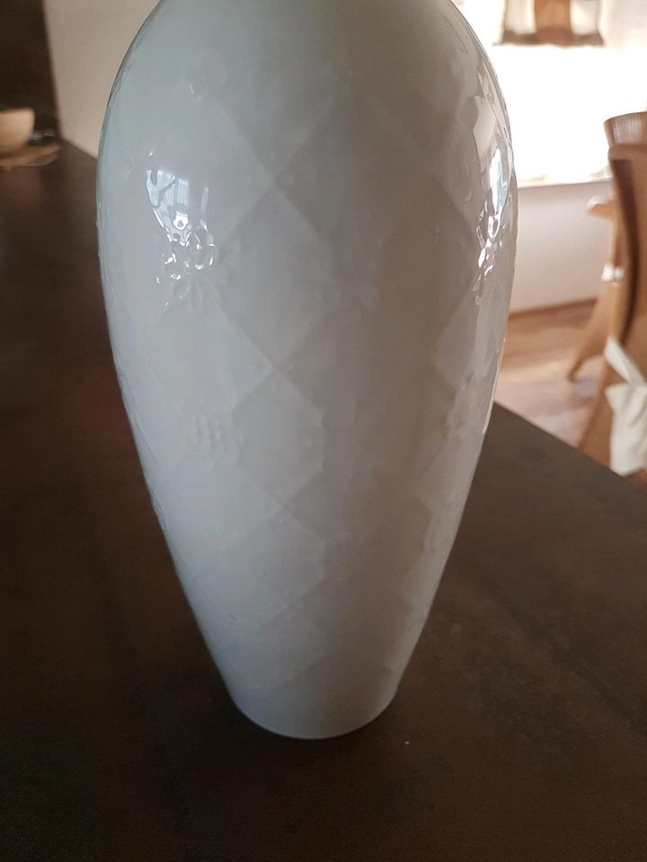 Vase weiss, AK Albath u. Kaiser,  22 cm in Elsdorf