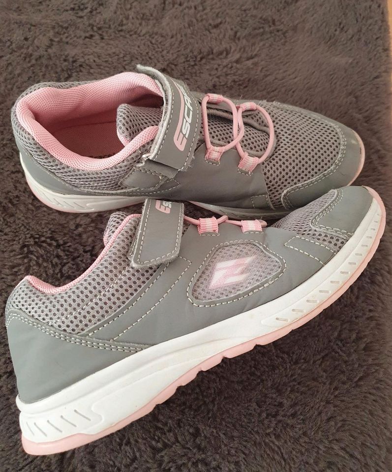 Turnschuhe Sneakers grau-rosa Gr.34 in Neuenburg am Rhein