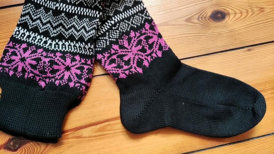 Wollstrümpfe lange Socken Schurwolle Gr. 40. NEU in Berlin - Neukölln |  eBay Kleinanzeigen ist jetzt Kleinanzeigen