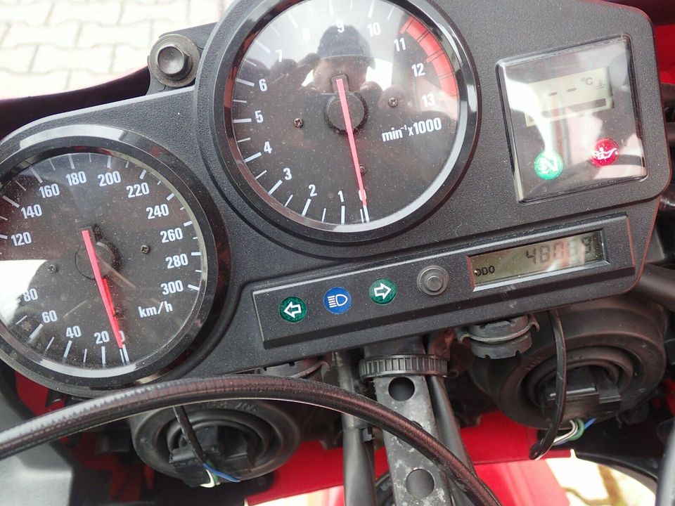 Honda CBR 900 SC33 48000km 4 Hand in Mantel