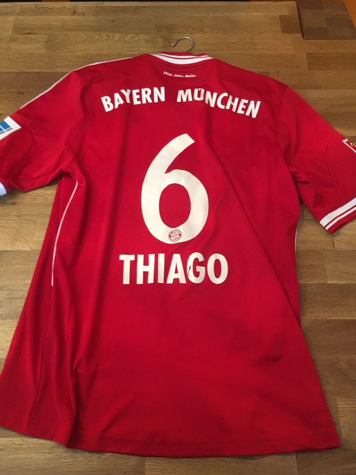 Biete FC Bayern München trikotsammlung in Heilbad Heiligenstadt